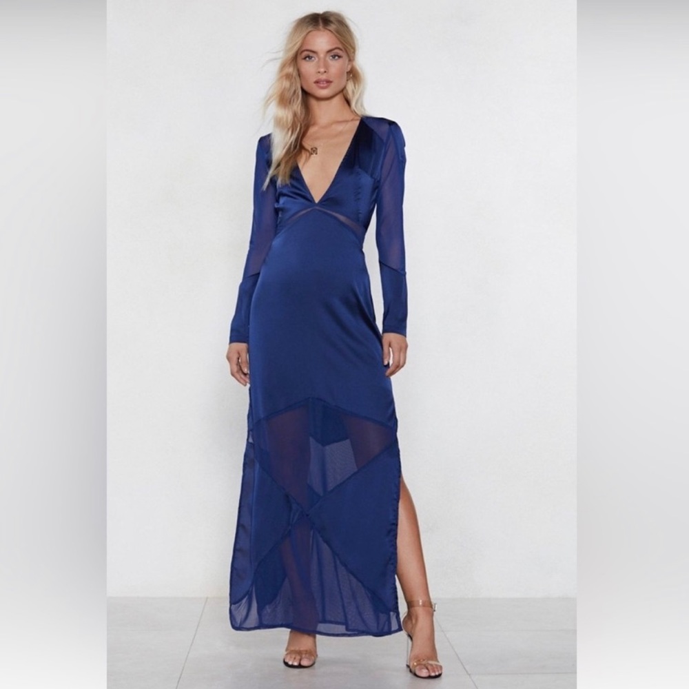 NASTY GAL BLUE CUTOUT MAXI- size 6